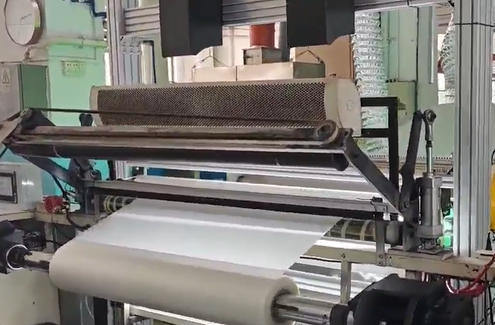 在線(xiàn)銅箔測(cè)厚儀：精準(zhǔn)檢測(cè)，保障產(chǎn)品質(zhì)量